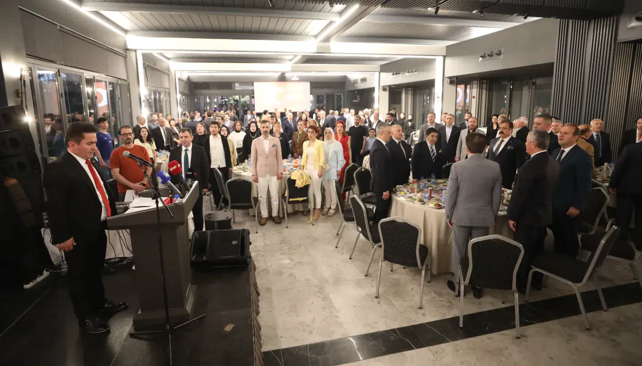 Ankara’da Gümüşhane Rüzgarı: ‘Gümüşhane’ye Değer Katanlar Ödül Töreni’ Görkemli Bir Törenle Gerçekleşti