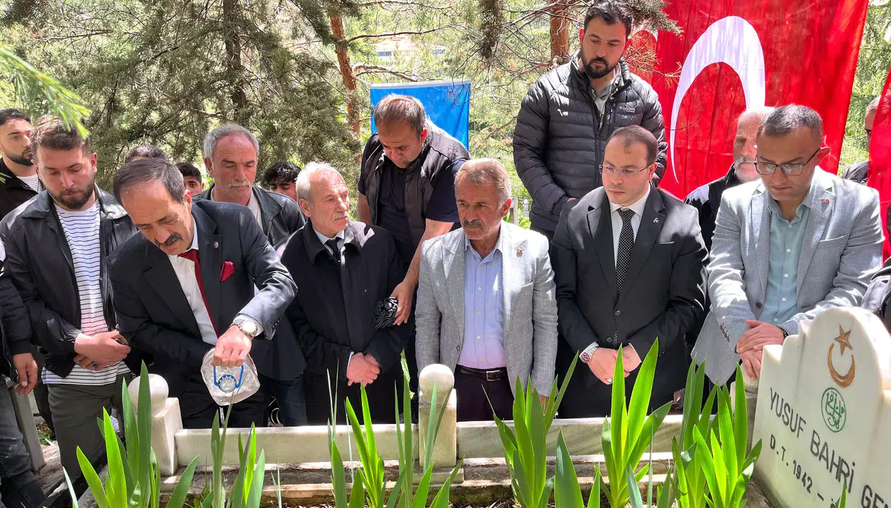 Gümüşhane'de Ülkücü Şehit Yusuf Bahri Genç Dualarla Anıldı