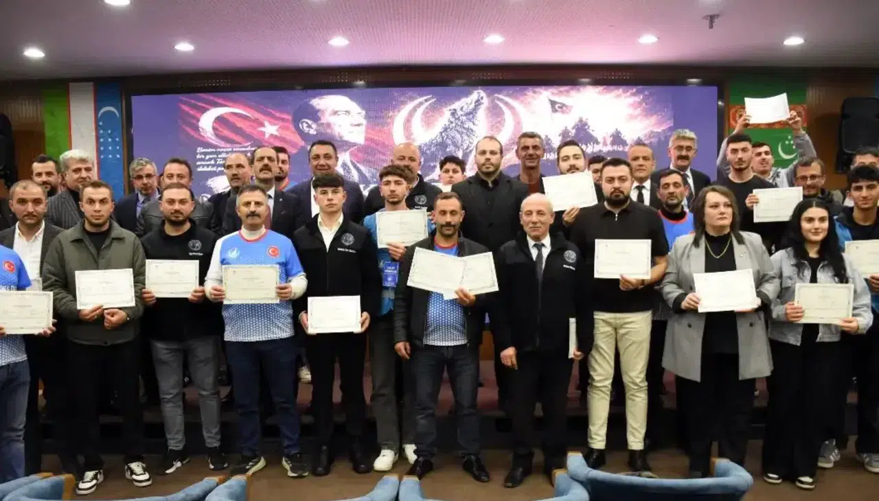 Gümüşhane’de büyük buluşma! Ülkü Ocaklarının programında projeler görücüye çıktı