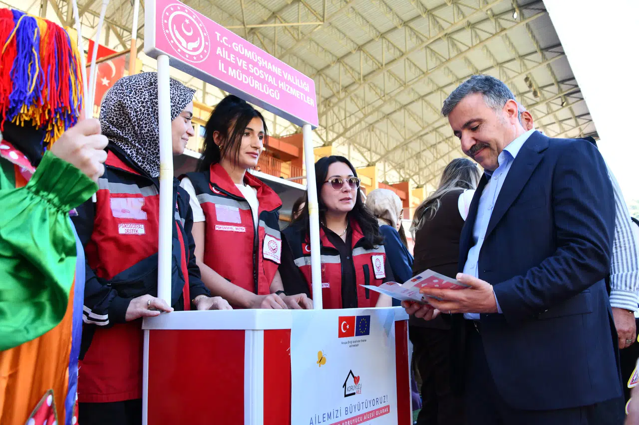 Gümüşhane’de Koruyucu Aile Tanıtım Standı Açıldı