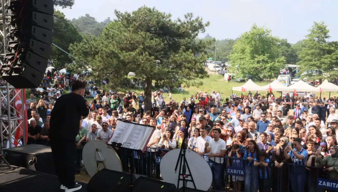 Bursa GÜDEF Geleneksel Yayla Şenliği Yoğun Katılımla Gerçekleştirildi