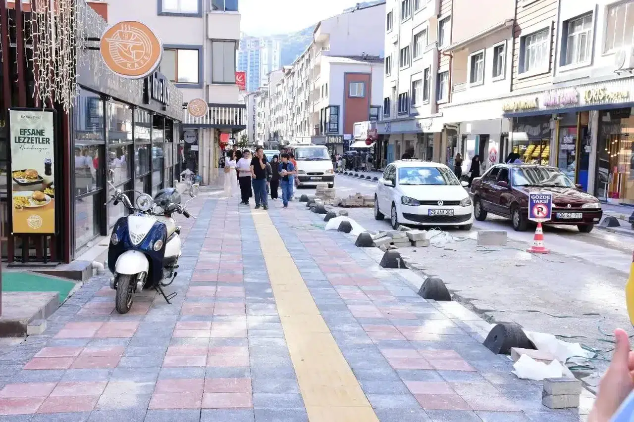Başkan Başer’in kaldırım çalışmalarına Ülkü Ocakları’ndan teşekkür