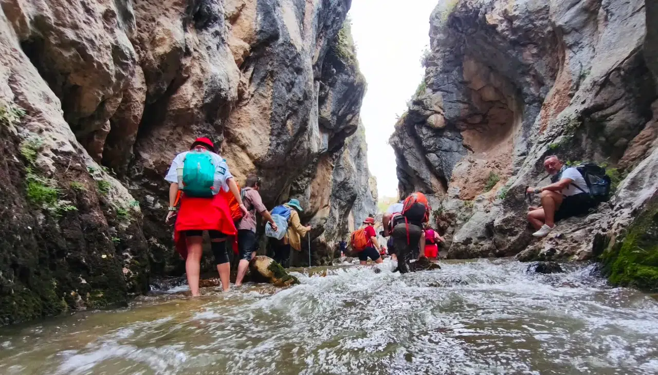 Gümüşhane’de doğaseverler Yılanlı Kanyon'u keşfetti