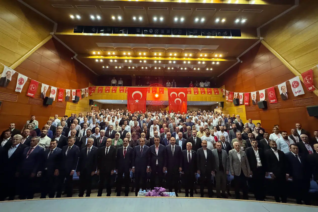 MHP Gümüşhane'de 15. Olağan Kongre Heyecanı: Mete Kaya Güven Tazeledi