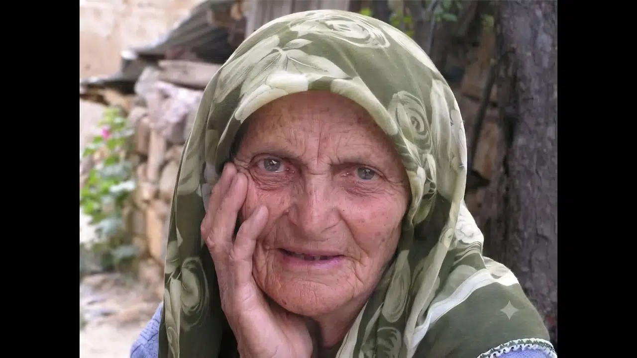 Hanife ATAMAN Hakk'ın rahmetine kavuşmuştur