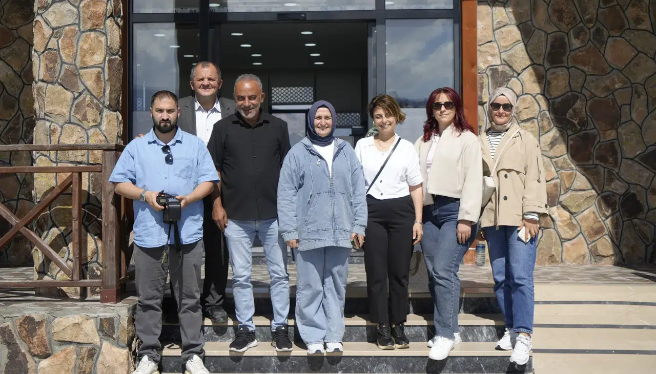 Torul Cam Seyir Terası'nda Yeni Dönem: Kadın Emeği Turizme Kazandırılıyor!