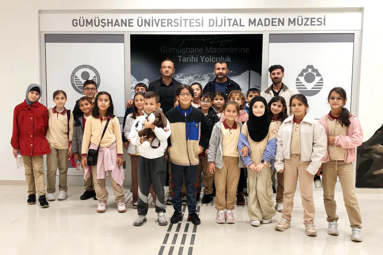 Minikler Binlerce Yıllık Tarihi Dijital Müzede Keşfetti