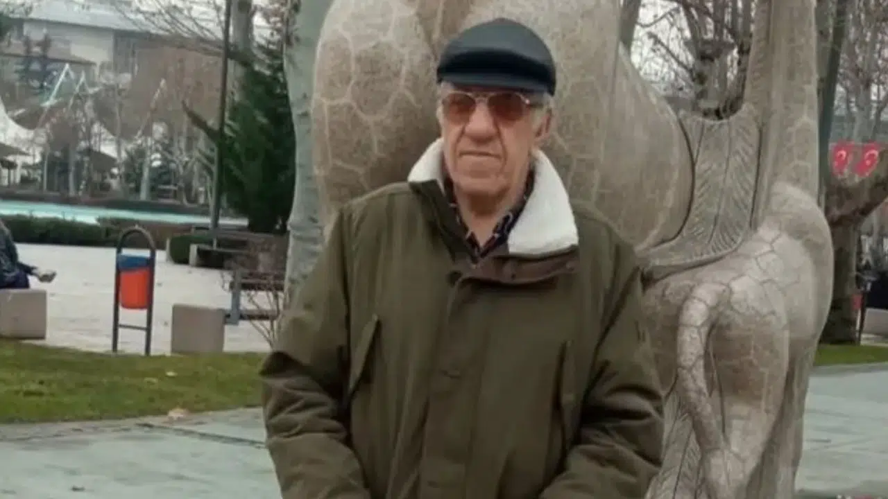 Nuri ÇAKIR Hakk'ın rahmetine kavuşmuştur