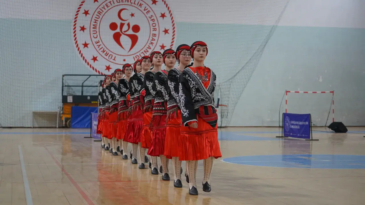 Gümüşhane’de Halk Oyunları Kültür Şöleni: 2026 THOF Kulüpler Arası Yarışmaları Tamamlandı