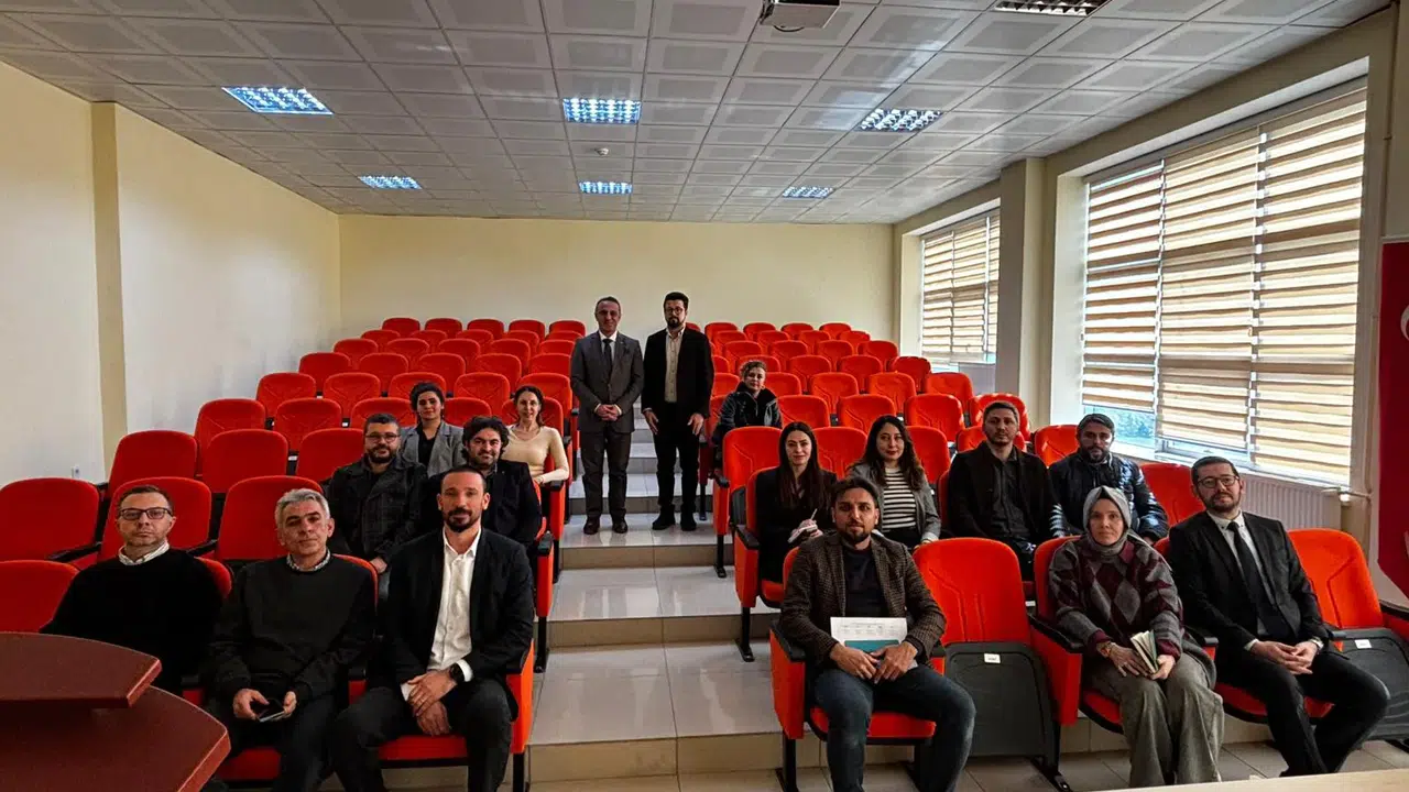 Gümüşhane Üniversitesi Sosyal Bilimler MYO’da Akademik Kurul Toplantısı Gerçekleştirildi
