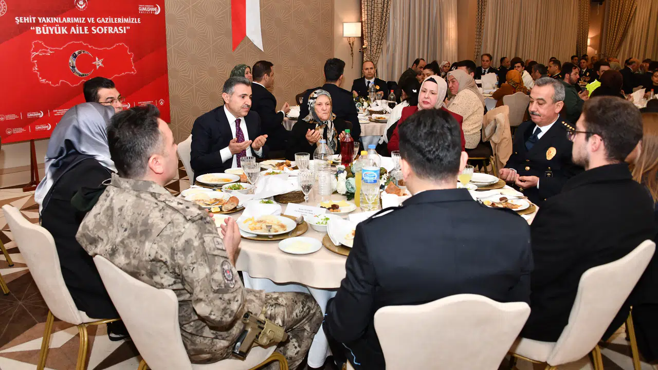 Gümüşhane’de  Büyük Türkiye Ailesi  İftarda Bir Arada!