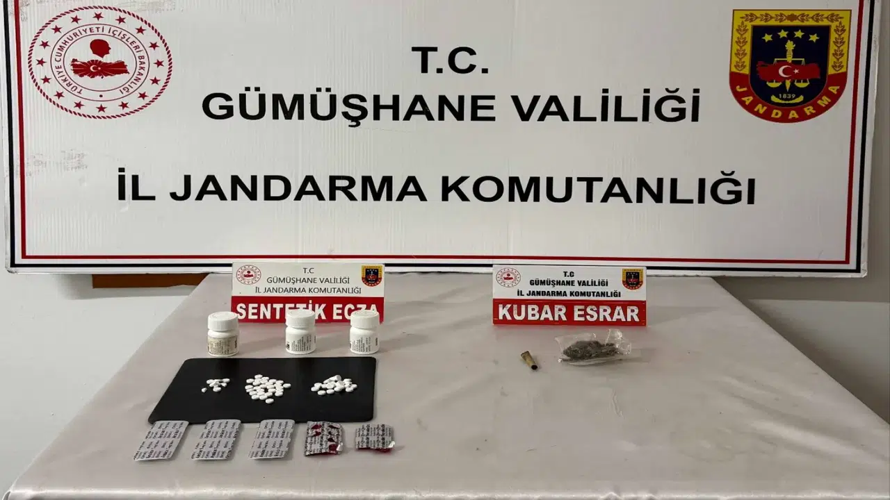 Jandarma Zehir Tacirlerini Kıskıvrak Yakaladı!