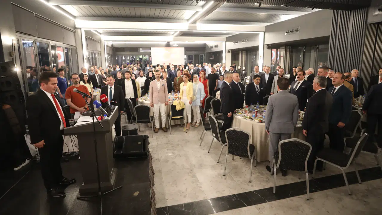 Ankara’da Gümüşhane Rüzgarı: ‘Gümüşhane’ye Değer Katanlar Ödül Töreni’ Görkemli Bir Törenle Gerçekleşti