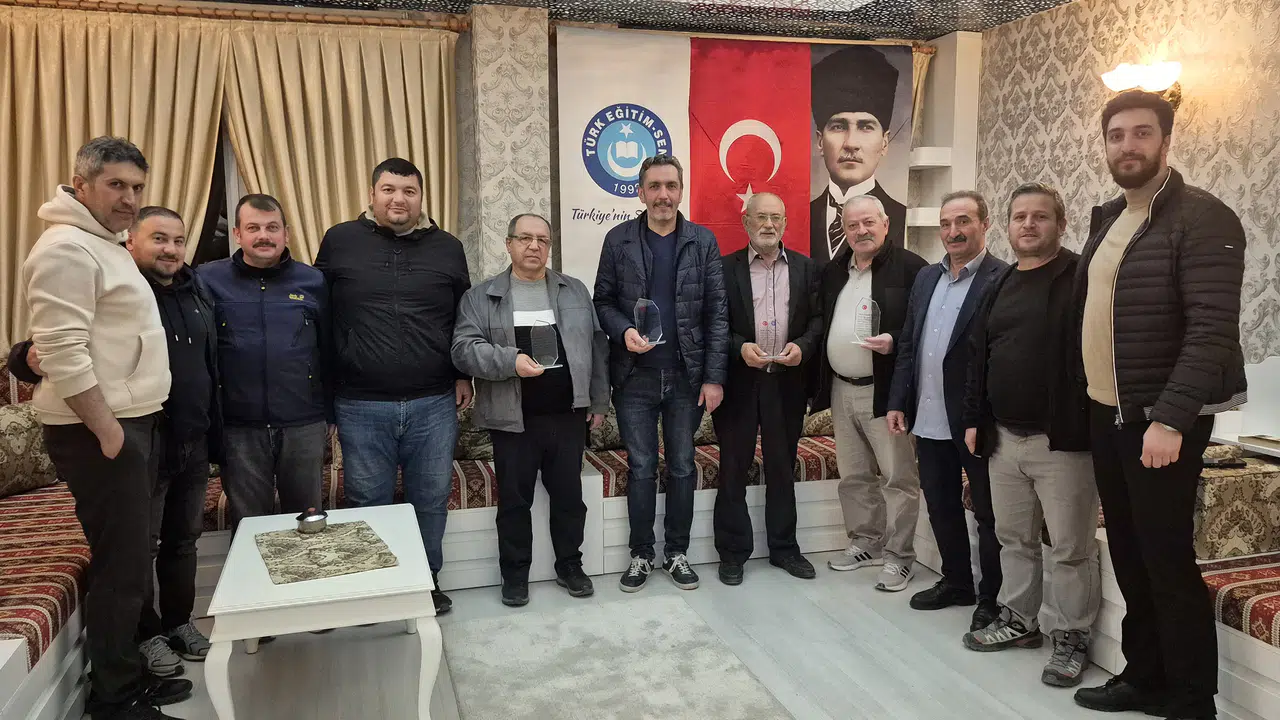 Kelkit Türk Eğitim-Sen’den emekli eğitimcilere anlamlı vefa