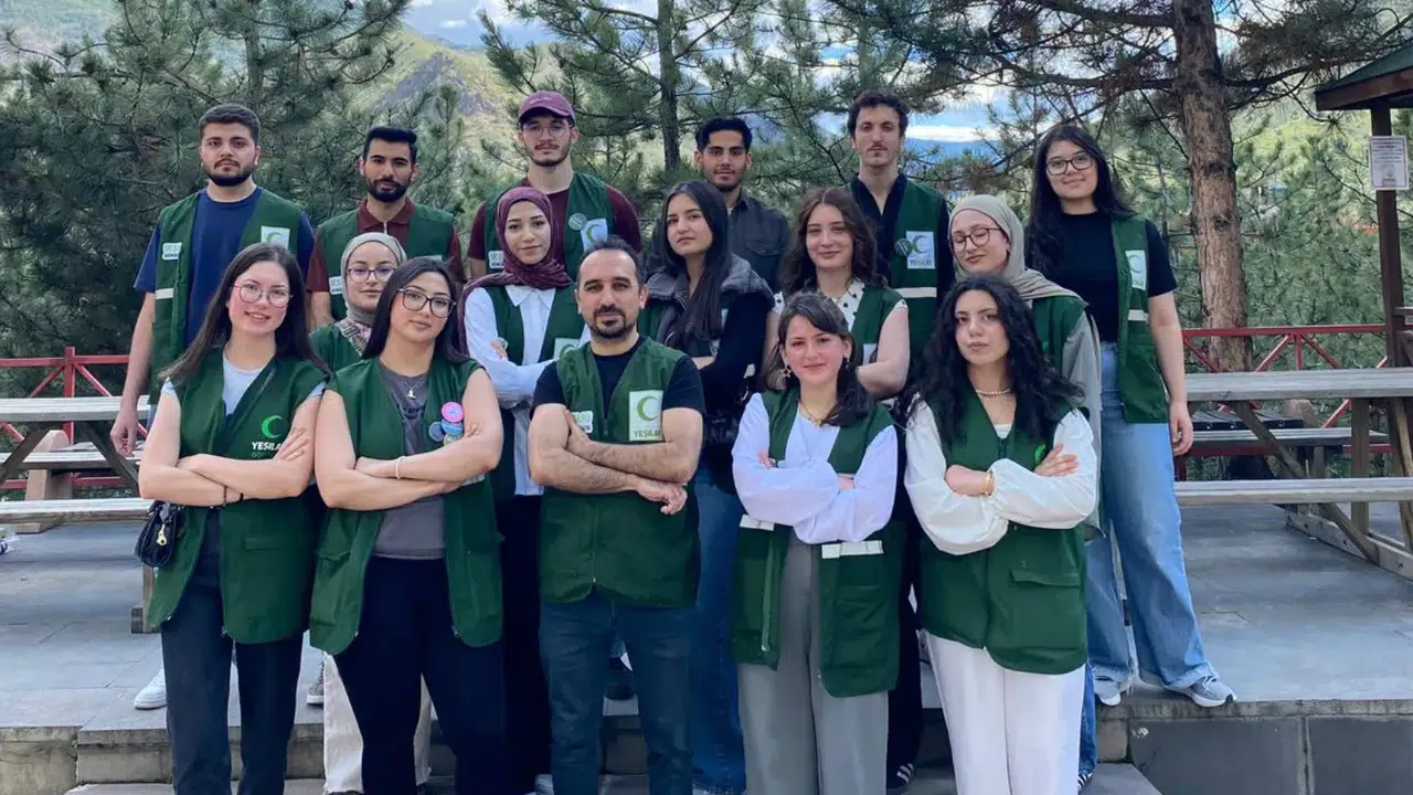 Genç Yeşilay'dan Gümüşhane Üniversitesi’nde  İzmaritsiz Kampüs  etkinliği