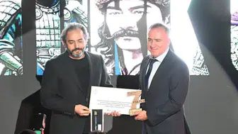 Gümüşhaneli senarist Elvan Ezber, en iyi senaryo ödülünü aldı