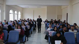 Gümüşhane İl Jandarma Komutanlığı Şiran’da geleceğin sağlıkçılarını bilgilendirdi