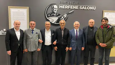 Gümüşhane’de Duygu Dolu Anlar: Ünlü Şair Gözyaşlarını Tutamadı!