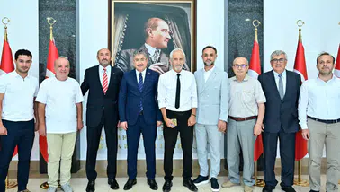 Eskişehir'deki Gümüşhanelilerden Vali Yılmaz’a ziyaret: Eylül Ayındaki Büyük Buluşmaya Davet Ettiler