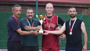 Gümüşhane'de 30 Ağustos Zafer Bayramı Coşkusu 3x3 Basketbol Turnuvası ile Yaşandı