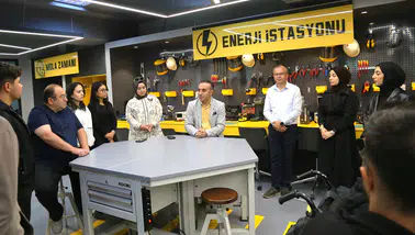 Gümüşhane Üniversitesi Gençlerine Dev İmkan: Hayaller Bu Atölyede Ürüne Dönüşecek