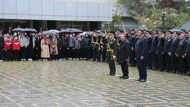 Gümüşhane’de Cumhuriyet Bayramı kutlamaları yağmur altında başladı