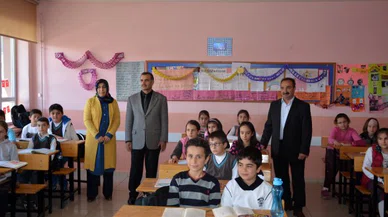 Kelkit Cumhuriyet İlkokulunda Kitap Okuma Projesi