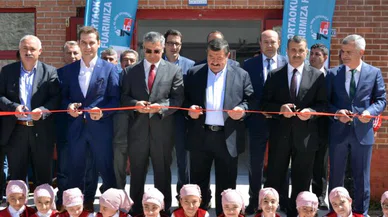 Kelkit 75. Yıl İMKB Ortaokulunda TÜBİTAK Bilim Fuarı açıldı