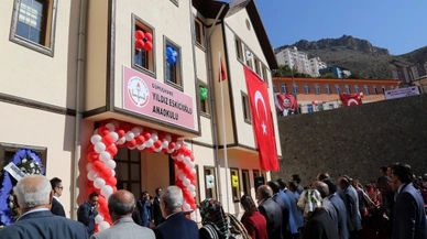 Gümüşhane'de 2 yeni okul törenle açıldı