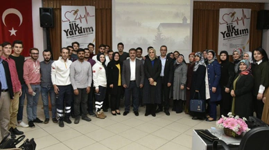 AK Parti kadın kollarından farkındalık eğitimi