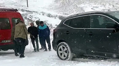 Gümüşhane’nin yükseklerinde kar yağışı ve tipi etkili oluyor