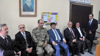 Vali Mayda Köy Gezilerini Sürdürüyor