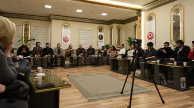 Eryılmaz: Sinema bir insanın ayakkabısındaki çakıl taşı olmalıdır