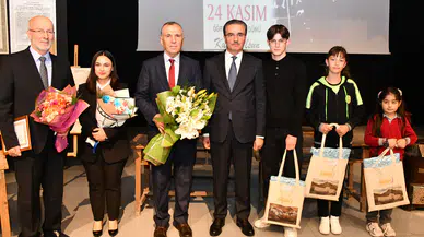 Gümüşhane'de Öğretmenler Günü kutlandı