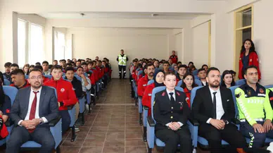 Jandarma'dan üniversite gençliğine kapsamlı eğitim