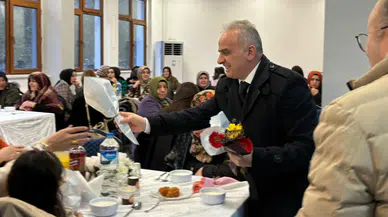 Tekke Belediyesi’nin 8 Mart Dünya Kadınlar Günü iftar programı yoğun ilgi gördü