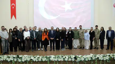 Gümüşhane'de duygusal anlar: "Kınalı Hasan" sahne alınca salon gözyaşlarına boğuldu!