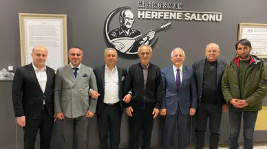 Gümüşhane’de Duygu Dolu Anlar: Ünlü Şair Gözyaşlarını Tutamadı!