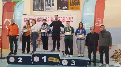 Ardahan'da Gümüşhane Rüzgarı: Bilek Güreşinde 10 Birincilik!