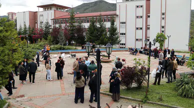 Gümüşhane Üniversitesinde Geniş Katılımlı Acil Durum Tahliye Tatbikatı Gerçekleştirildi