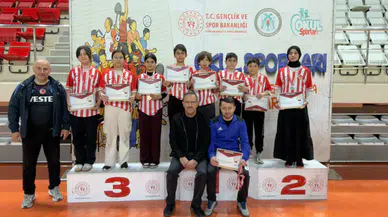 Gümüşhaneli Öğrenciler Floor Curling Bölge Yarışmalarında Şampiyon Oldu
