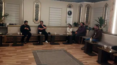 "Modern İnsan Özgür Değil, Programlanmış!" Dr. Mustafa Cankut Kurt'tan Ezber Bozan Medya Analizi