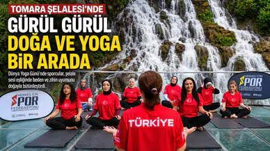 Tomara Şelalesi'nde Gürül Gürül Akan Suyun Yanında Yoga Yaptılar