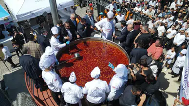 Dünyanın En Büyük Kuru Fasulye Kazanı Kelkit'te Kuruldu