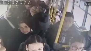 Gümüşhane'de fenalaşan yolcu hastaneye dolmuşla yetiştirildi