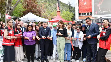 Fatih Parkı’nda Engel Tanımayan Buluşma: El Emeği Ürünler Göz Kamaştırdı