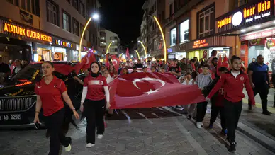 Gümüşhane Tek Yürek Oldu! 15 Temmuz'da Binlerce Kişi Meydanlarda Buluştu