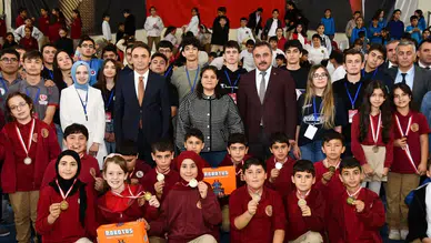Şiran'da 200 Öğrenci Robotik Kodlama Şenliğinde Buluştu