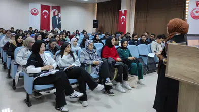 Kelkit'te Üniversitelilere hayat dersleri: Evlilik ve bağımlılık masaya yatırıldı