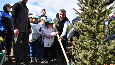 Gümüşhane'de Orman Haftası Kutlamaları: 750 Fidan Toprakla Buluşturuldu